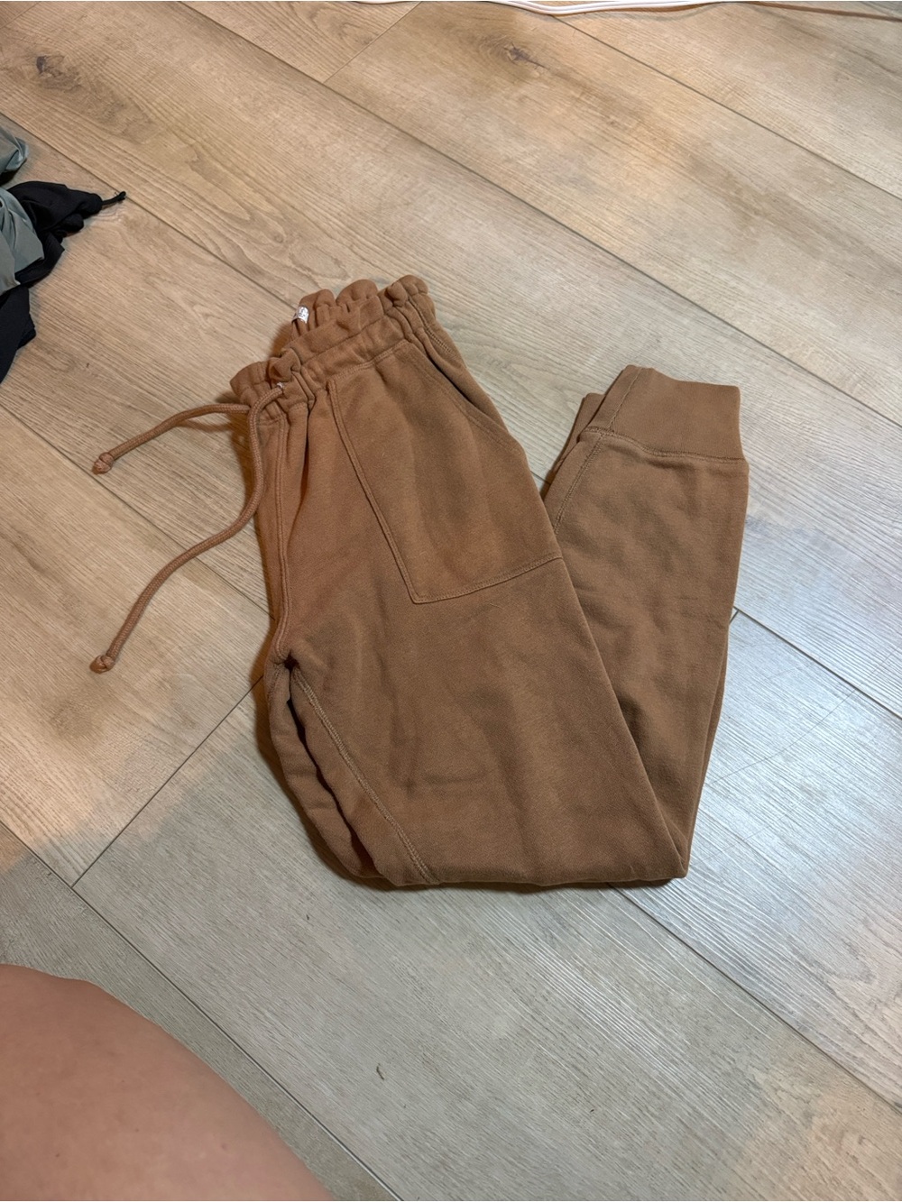 Abercrombie & Fitch Small Caramel Brown Drawstring Joggers